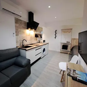 Acc Serrano 2 Aparcamiento Cercano Apartamento Jaén